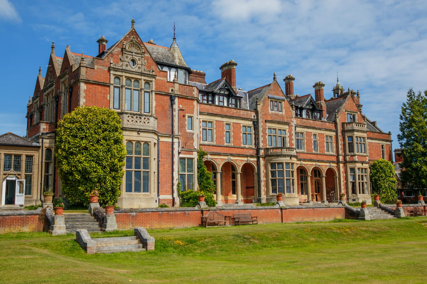 internat england - frensham heights school