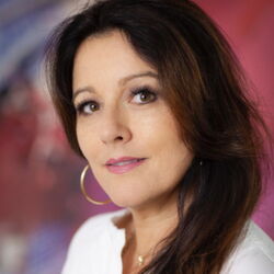 Ulrike Riedenauer Expertin für Internate in England, USA, Kanda