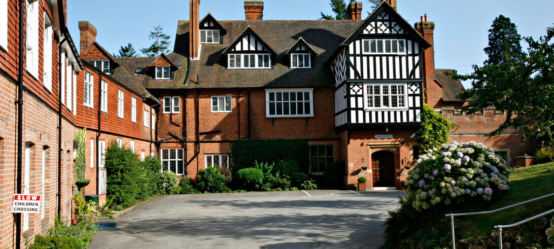 Internat England - Claremont College
