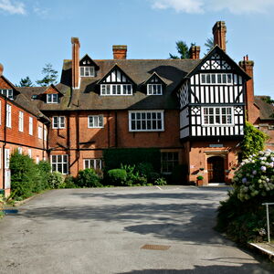 Internat England - Claremont College